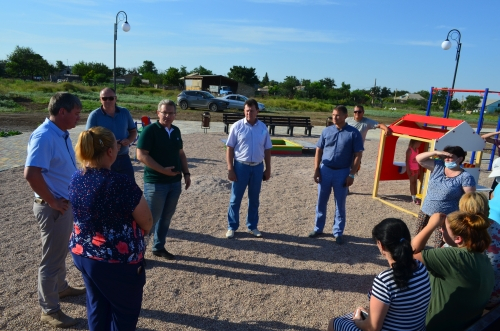 Руководство города встретились с сельскими жителями Руководство города встретились с сельскими жителями