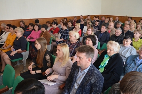 В Армянске отметили День местного самоуправления В Армянске отметили День местного самоуправления