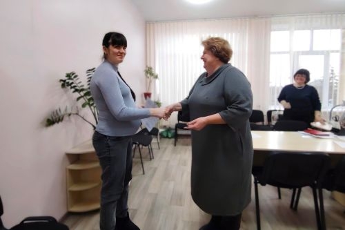 В Армянске жителю города вручили сертификат на приобретение жилья