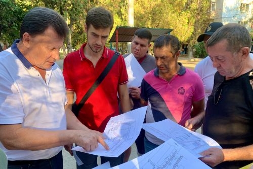 В Армянске начинается благоустройство новых придомовых территорий В Армянске начинается благоустройство новых придомовых территорий